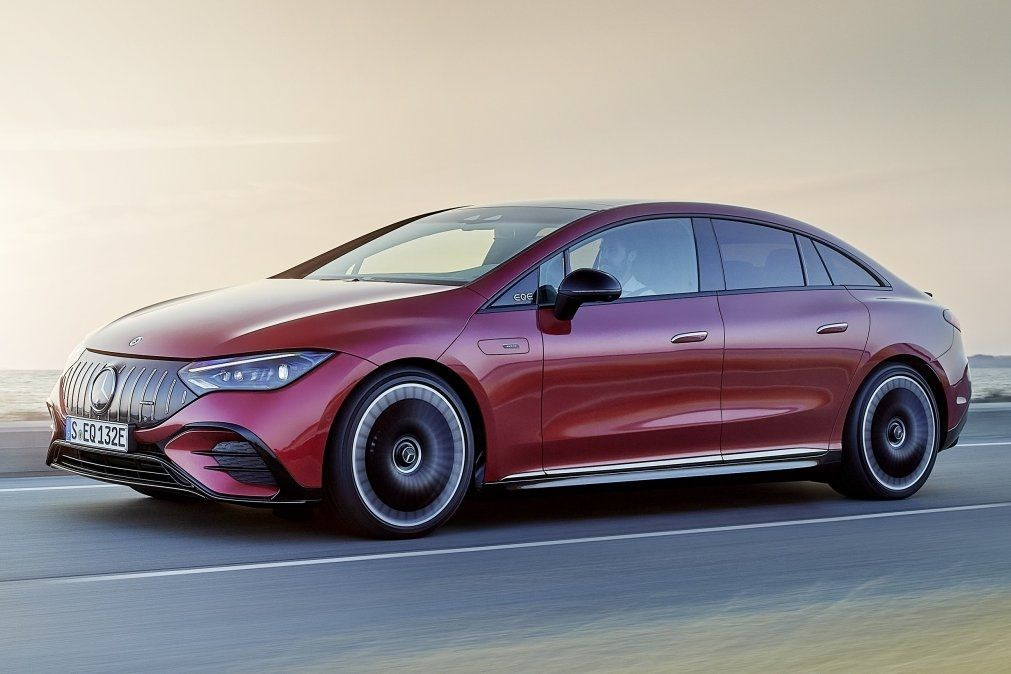 Recenze elektrického sedanu Mercedes-Benz EQE (V295)