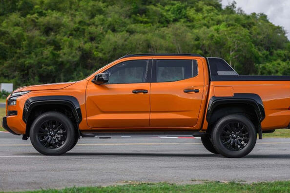 Recenze pickupu Mitsubishi L200 šesté generace Fotografie 2