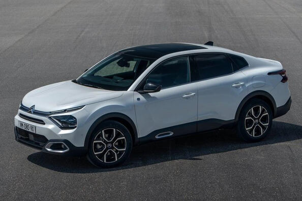 Recenze „crossoverového“ sedanu Citroen C4 X