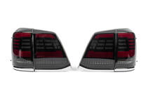 Toyota Land Cruiser 200 2007–2021 Zadní světla 2008-2015 (sekvenční červené) fotografie 5