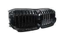 BMW řady 7 F01/F02 2008–2015 Restylingový kit pro G12 M760 (s výměnou víka kufru a zadních blatníků) fotografie 75