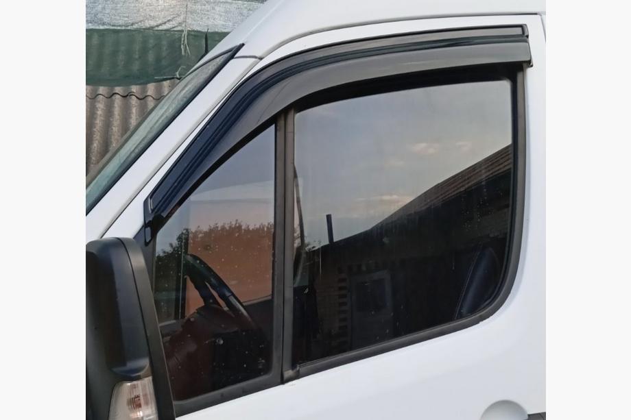 Mercedes Sprinter W906 2006–2018 Ofuky oken (2 ks, EuroCap) Fotografie 1