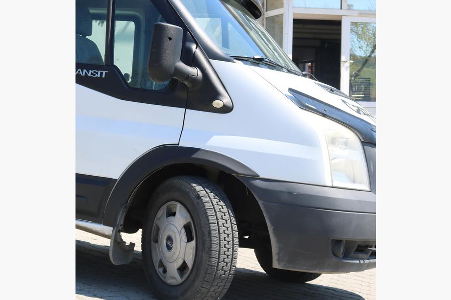Ford Transit 2000–2014 Lemy blatníků EuroCap 2006-2013 (6 ks, ABS, dlouhá verze) Fotografie 1