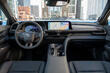 Recenze crossoverového sedanu Toyota Crown fotografie 5