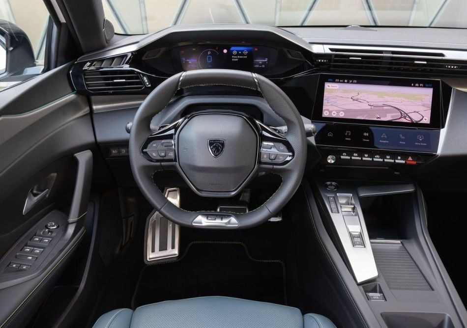 Recenze kompaktního elektrického hatchbacku Peugeot e-308