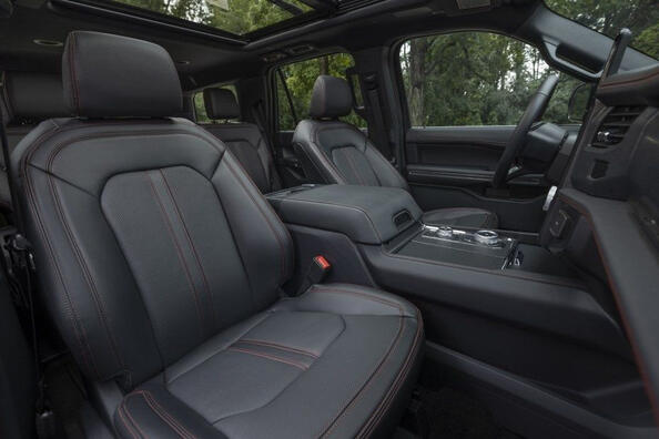 Modernizované SUV Ford Expedition čtvrté generace Fotografie 6
