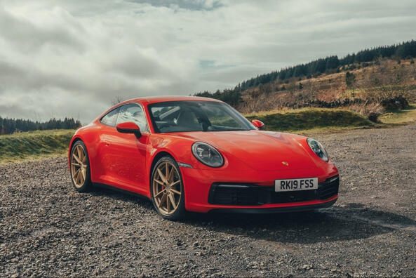 Porsche 911 Carrera: perfekcionismus v detailech