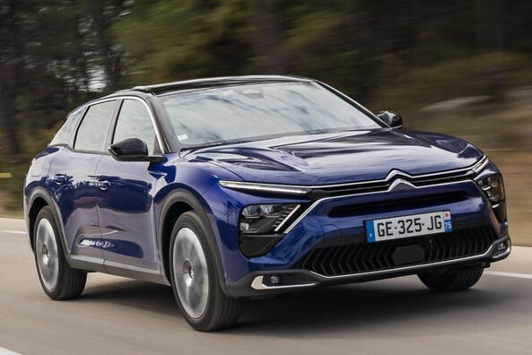 Test crossoverového hatchbacku Citroen C5 X