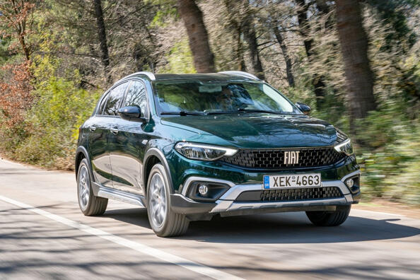 Recenze crossoverového hatchbacku Fiat Tipo Cross