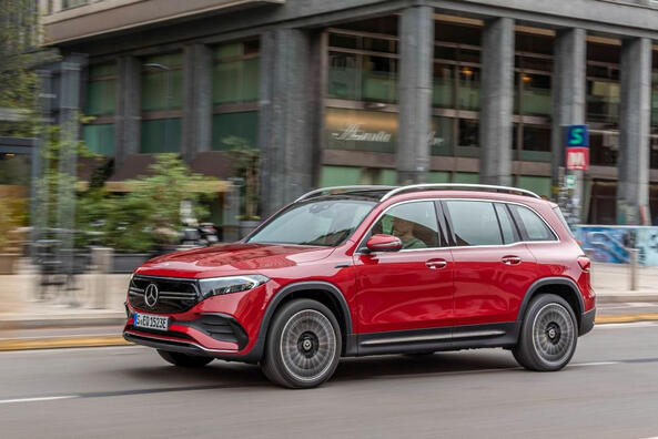 Mercedes-Benz EQB: elegantní elektrický crossover