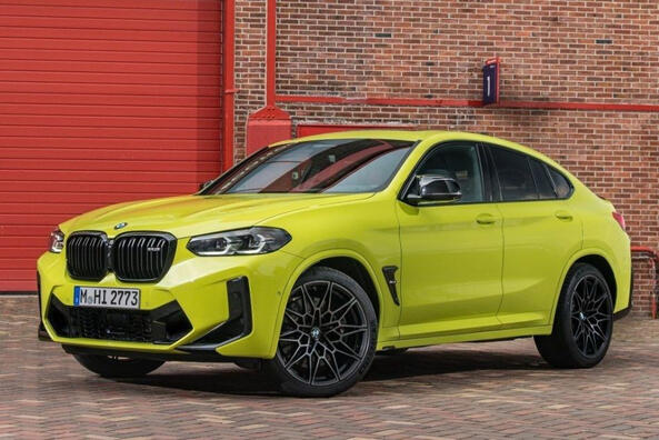 Test sportovní úpravy crossoveru BMW X4 M