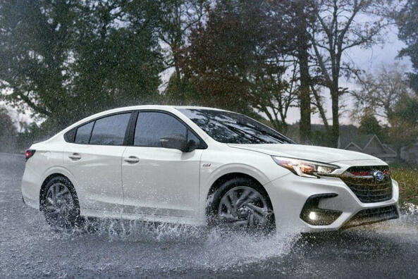 Recenze modernizovaného sedanu Subaru Legacy s pohonem všech kol Fotografie 3