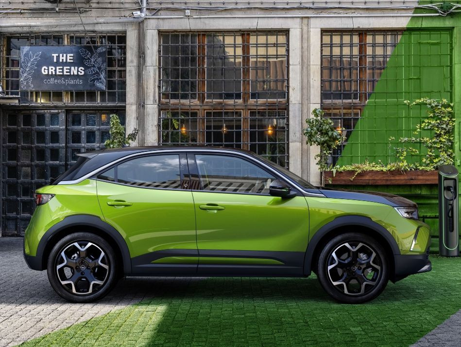 Recenze elektrického městského crossoveru Opel Mokka-e