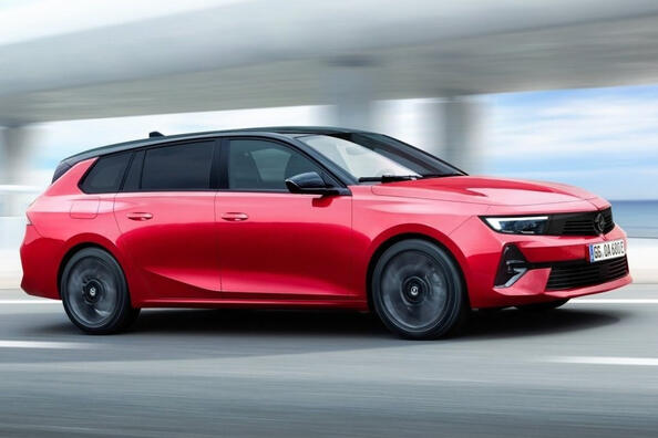 Test elektrického kombi Opel Astra Sports Tourer Electric