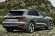 Elektrický crossover Audi Q8 e-tron s pohonem všech kol fotografie 3