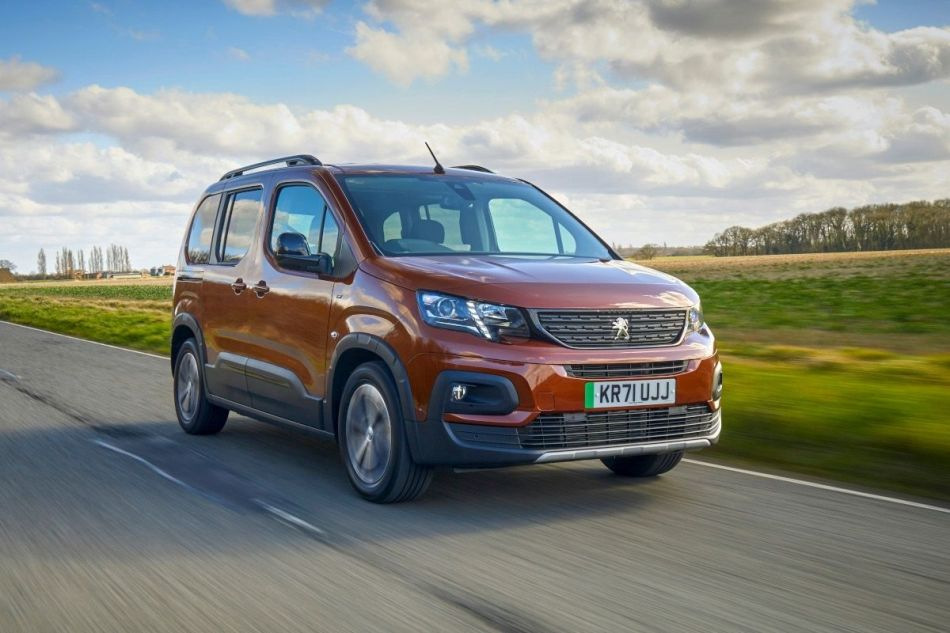 Recenze elektrického kompaktního MPV Peugeot e-Rifter