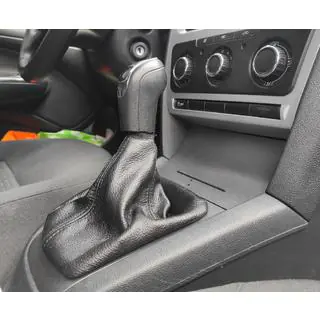 Kožená manžeta řadicí páky Skoda Octavia II A5 2010–2013 fotografie 1