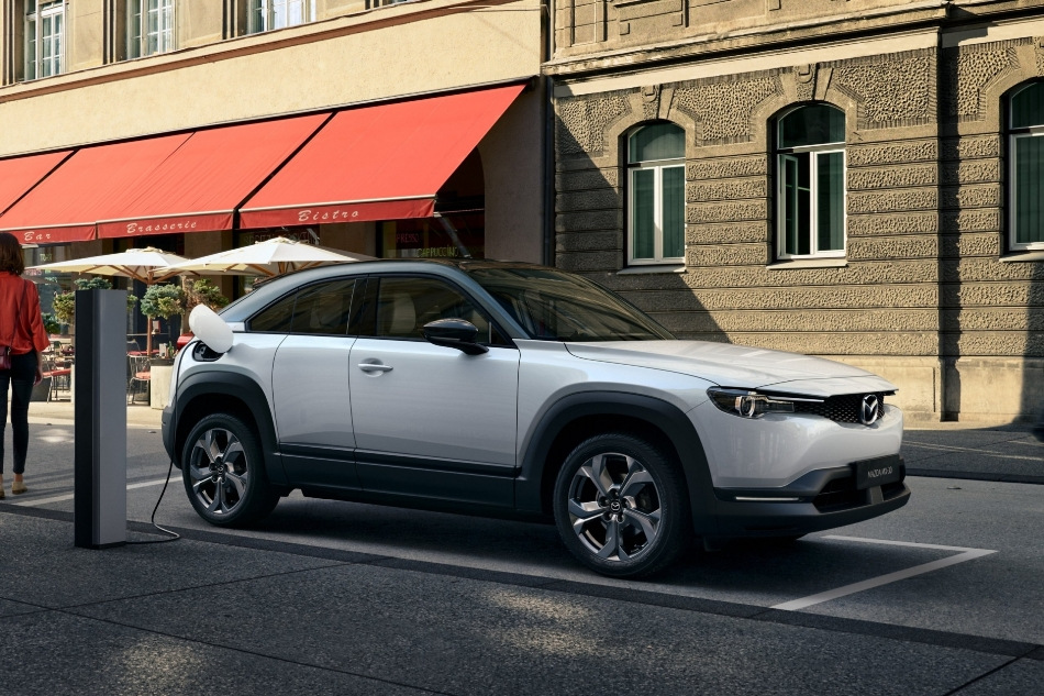První generace elektrického crossoveru Mazda MX-30