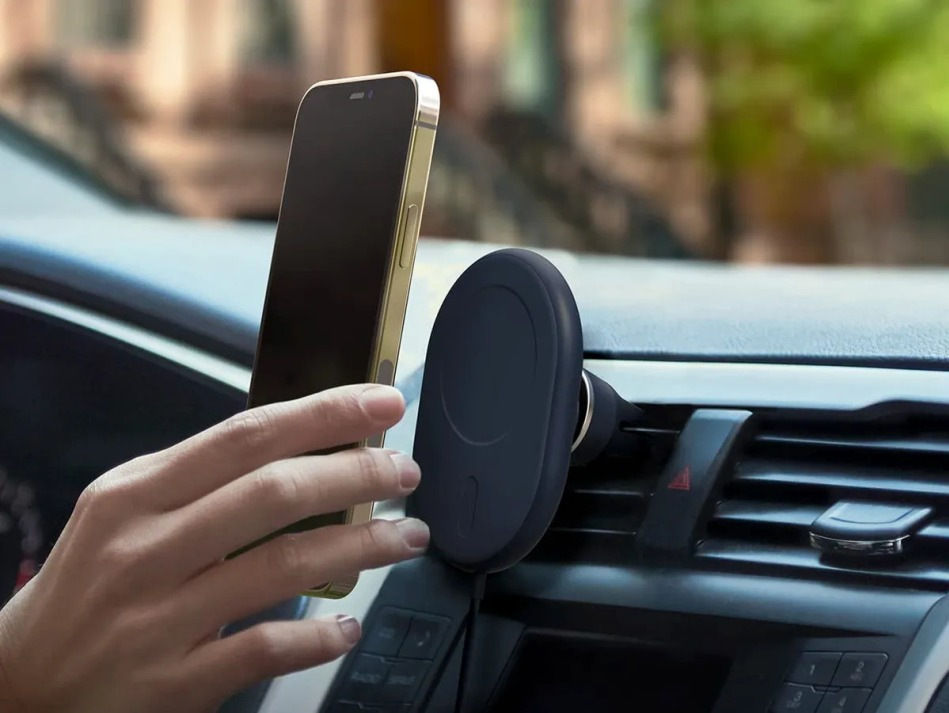 Jak vybrat držák na telefon: průvodce pro řidiče