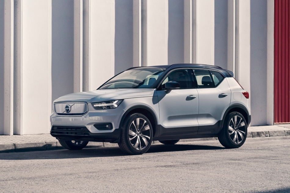 Elektrický crossover Volvo XC40 Recharge s pohonem všech kol