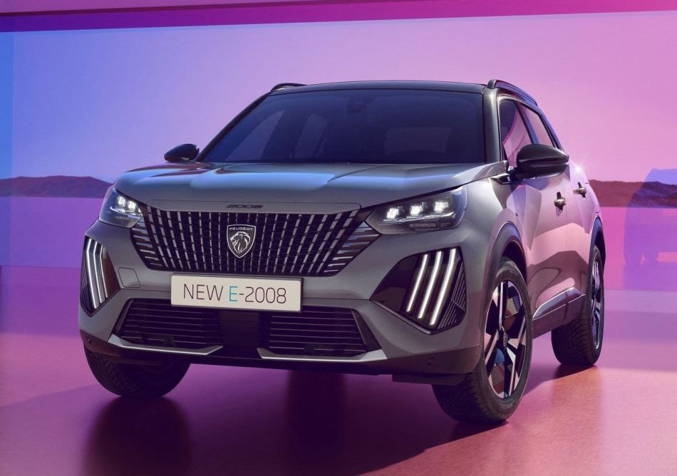 Peugeot e-2008: přehled modernizovaného kompaktního elektromobilu