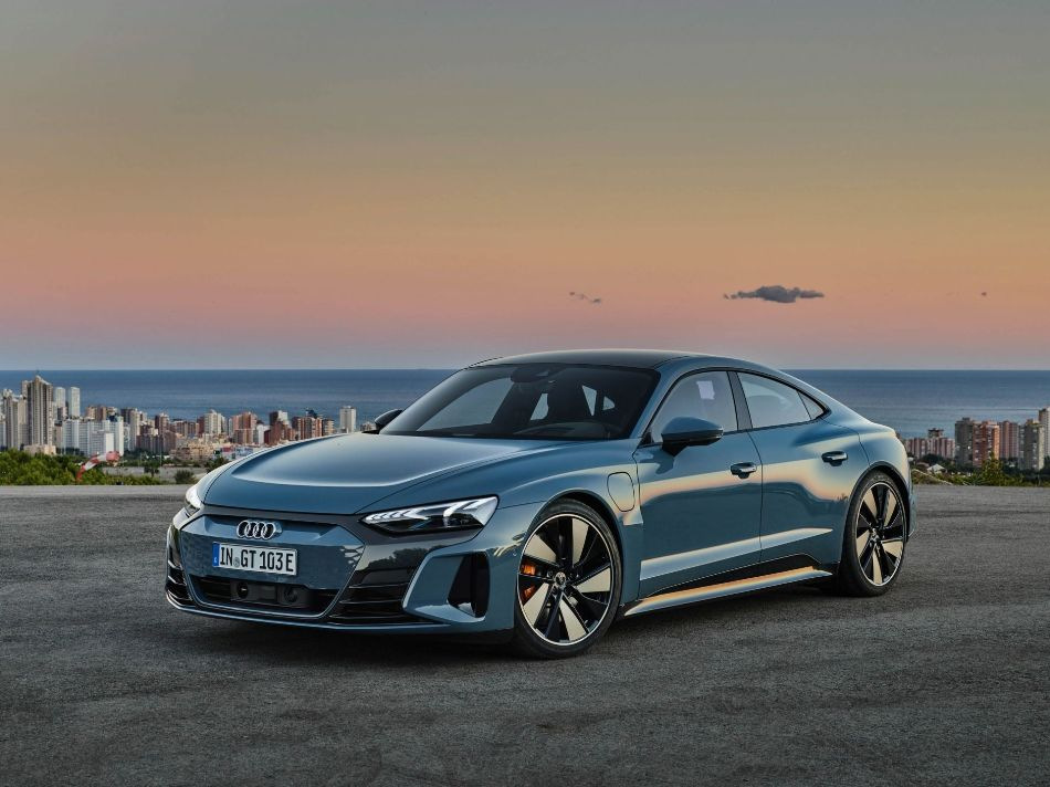 Test elektrického sportovního sedanu Audi e-tron GT quattro