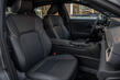 Recenze crossover sedanu Toyota Crown fotografie 6