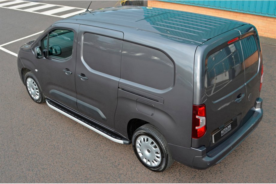 Fiat Doblo III 2023– Boční nášlapy Fullmond (2 ks, hliník) Krátký rozvor Fotografie 5