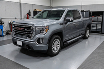 GMS Sierra 2019– Boční nášlapy New Vision Black (2 ks, hliník) fotografie 1