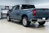 Chevrolet Silverado 2019– Boční nášlapy Allmond Grey (2 ks, hliník) fotografie 2