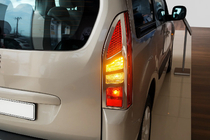 Peugeot Partner Tepee 2008–2018 Kryty brzdových světel (2 ks, nerez) Carmos fotografie 1