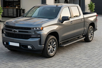 Chevrolet Silverado 2019– Boční prahy Bosphorus Grey (2 ks, hliník) fotografie 1