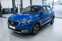 MG ZS 2017–2024 Boční nášlapy Maya Blue (2 ks, hliník) fotografie 1