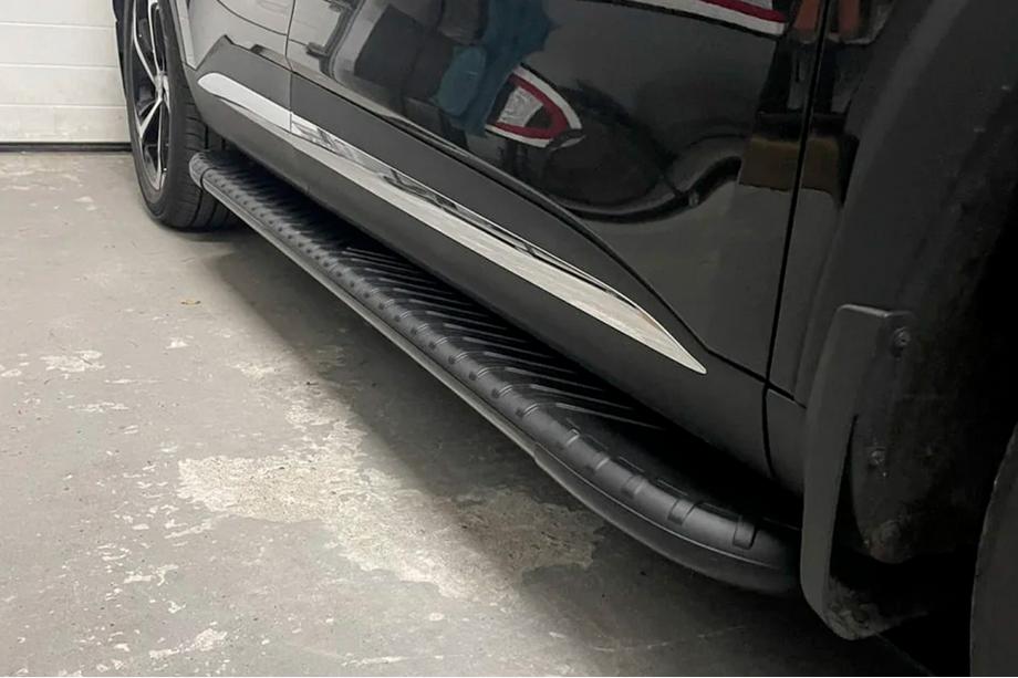 MG HS 2018– Boční nášlapy Bosphore Black (2 ks, hliník) Image
