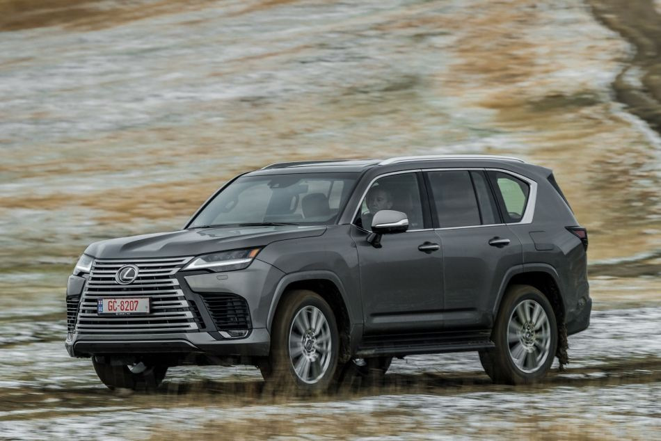 Recenze SUV Lexus LX čtvrté generace