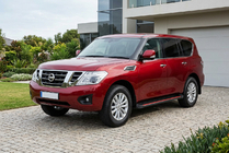 Nissan Armada 2016–2024 Boční prahy Maya Red (2 ks, hliník) fotografie 1