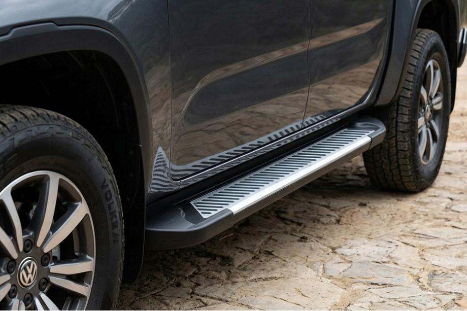 Volkswagen Amarok 2022– Boční nášlapy Line (2 ks, hliník) Fotografie 1