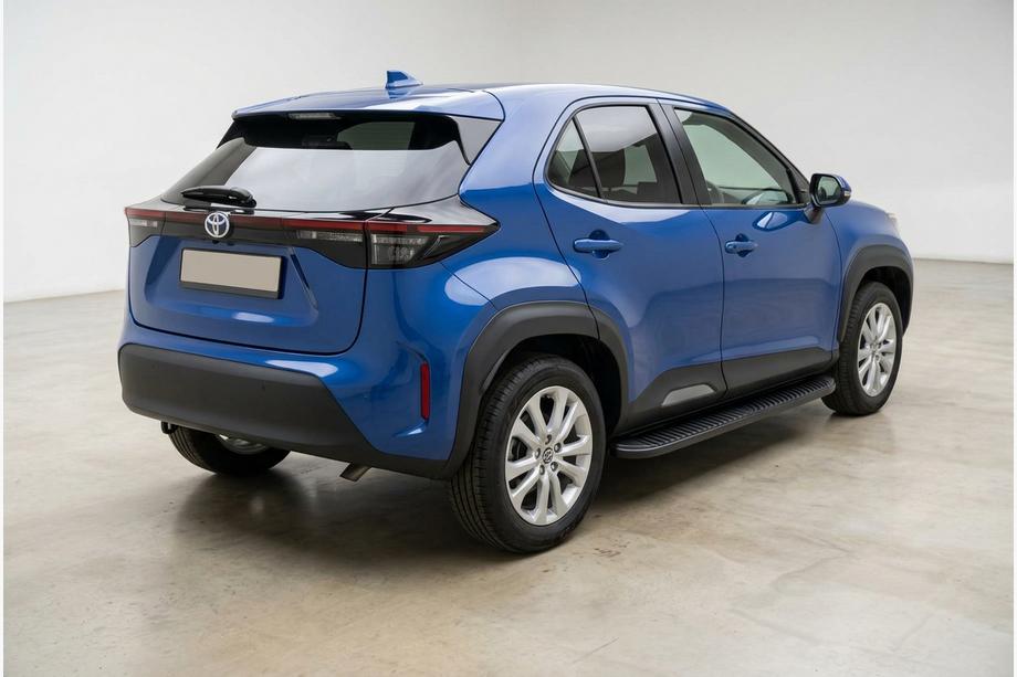 Toyota Yaris/Yaris Cross (XP210) 2020– Boční nášlapy Tayga Black (2 ks, hliník) Image