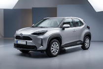 Toyota Yaris/Yaris Cross (XP210) 2020– Boční prahy Maya V2 (2 ks, hliník) fotografie 1