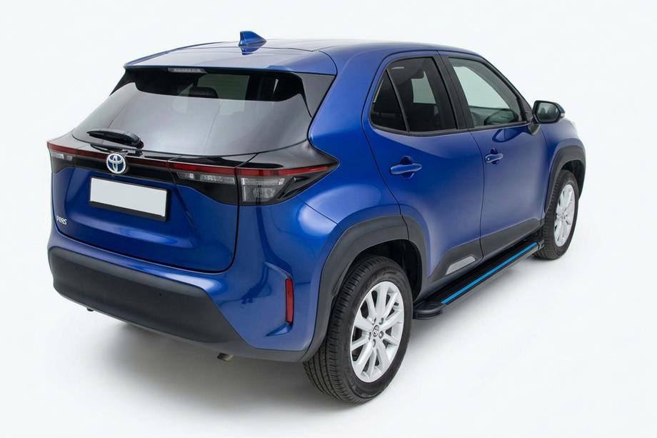 Toyota Yaris/Yaris Cross (XP210) 2020– Boční nášlapy Maya Blue (2 ks, hliník) Image