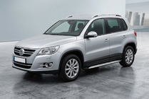 Volkswagen Tiguan 2007–2016 Boční prahy Shining V1 (2 ks, hliník) fotografie 1