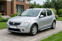 Dacia Sandero 2007–2013 Boční prahy Shining V1 (2 ks, hliník) fotografie 1