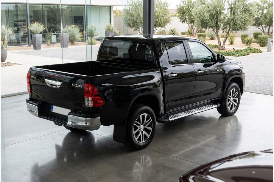Toyota Hilux 2015– Boční prahy Shining V1 (2 ks, hliník) Image