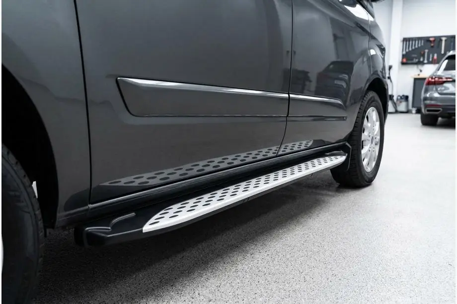Ford Custom 2013–2022 Boční prahy Shining V1 (2 ks, hliník) Image