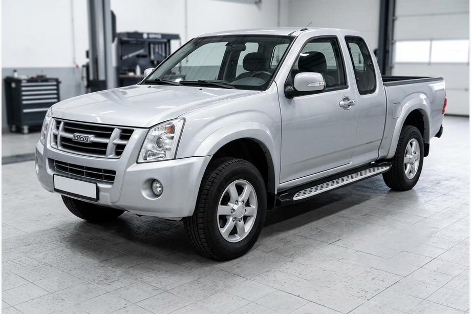 Isuzu D-Max 2002–2011 Boční prahy Shining V1 (2 ks, hliník) Image