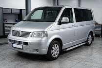 Volkswagen T5 Caravelle 2004–2010 Boční prahy Shining V1 (2 ks, hliník) fotografie 1