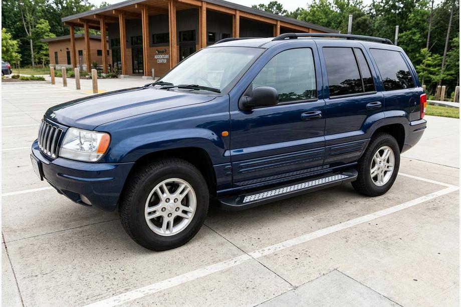 Jeep Grand Cherokee WJ 1999–2004 Boční nášlapy Vision New Black (2 ks, hliník) Image