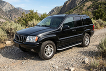 Jeep Grand Cherokee WJ 1999–2004 Boční nášlapy Tayga Grey (2 ks, hliník) fotografie 1