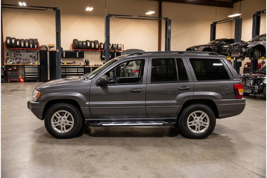 Jeep Grand Cherokee WJ 1999–2004 Boční nášlapy Sunrise (2 ks, hliník) Fotografie 1
