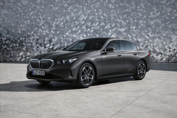 BMW 5 Series: nová generace business sedanu Fotografie 1